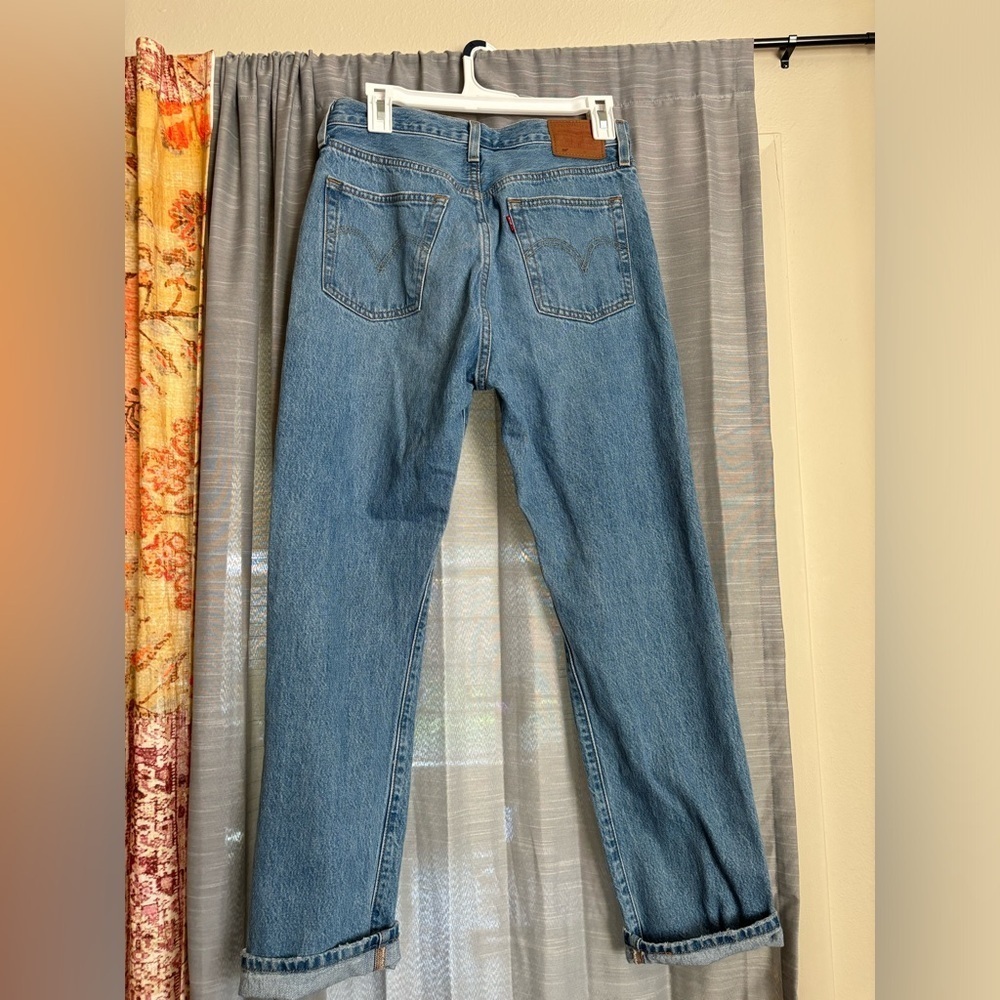 Levi’s size 28x30 jeans straight leg 100% cotton - Picture 2 of 8